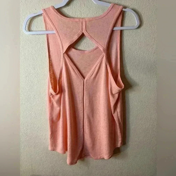 Athleta Womens Tank Top Shirt Sz M Breezy cut out sleeveless athletic - Picture 2 of 7